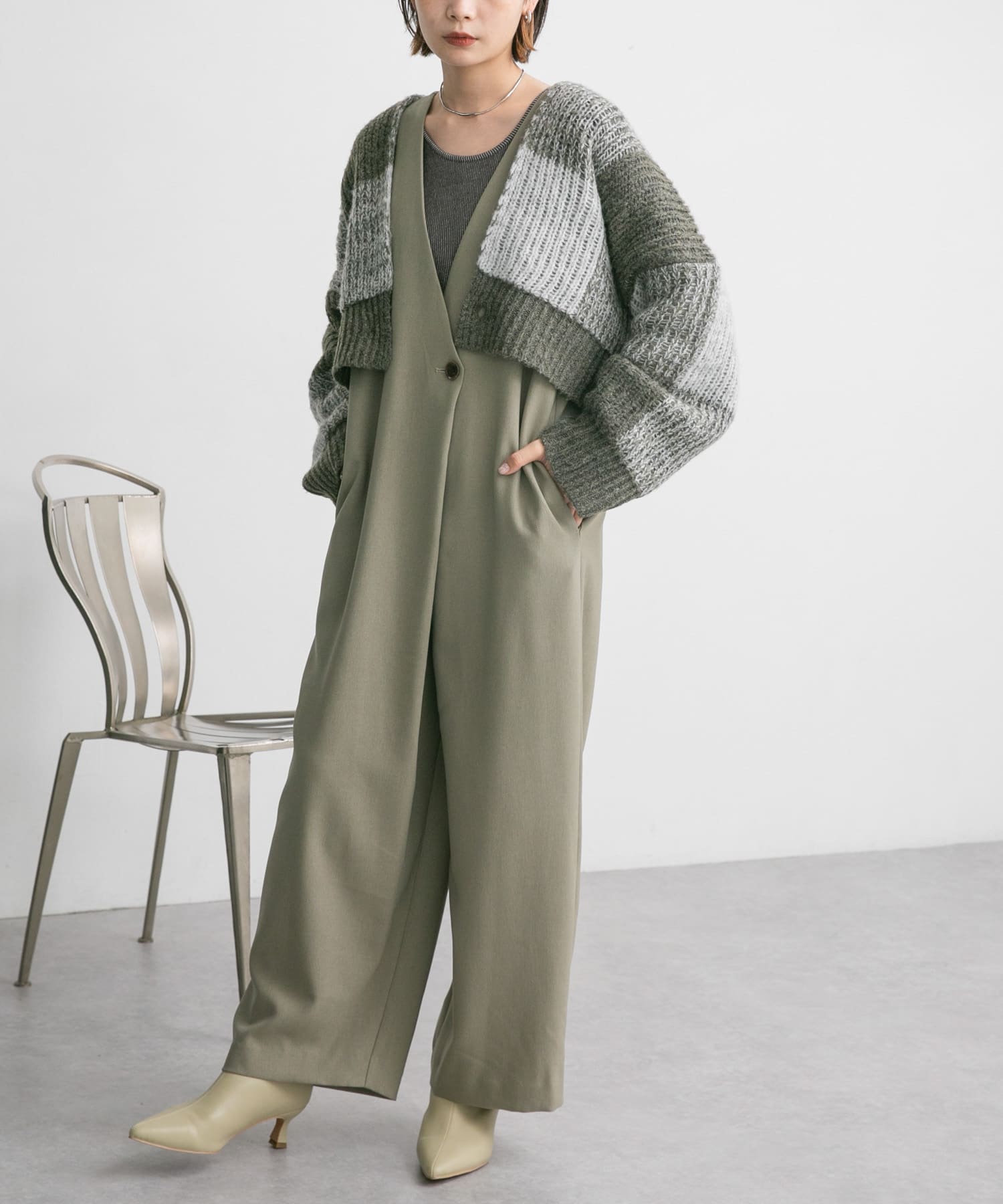 98759585