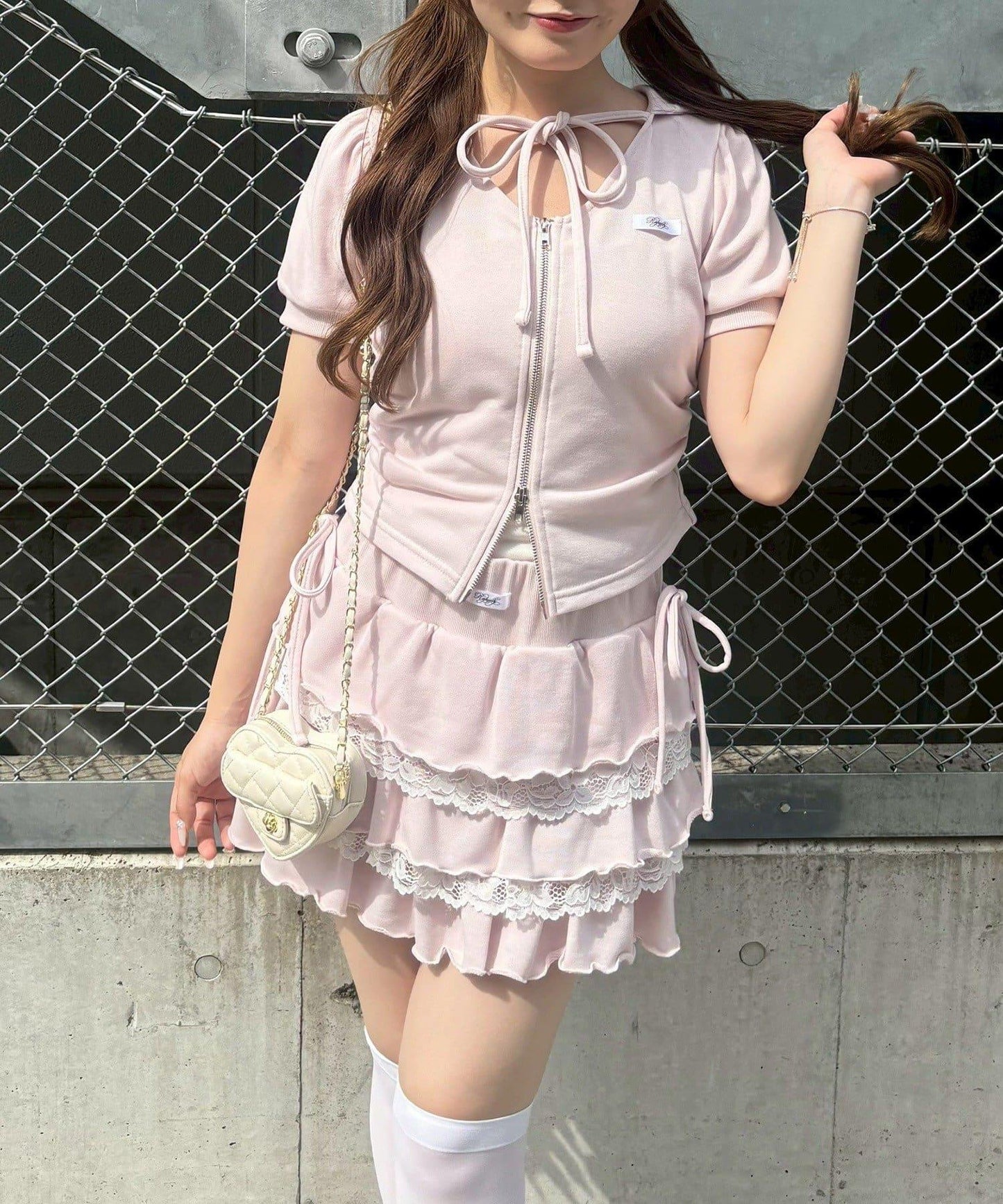 172072183