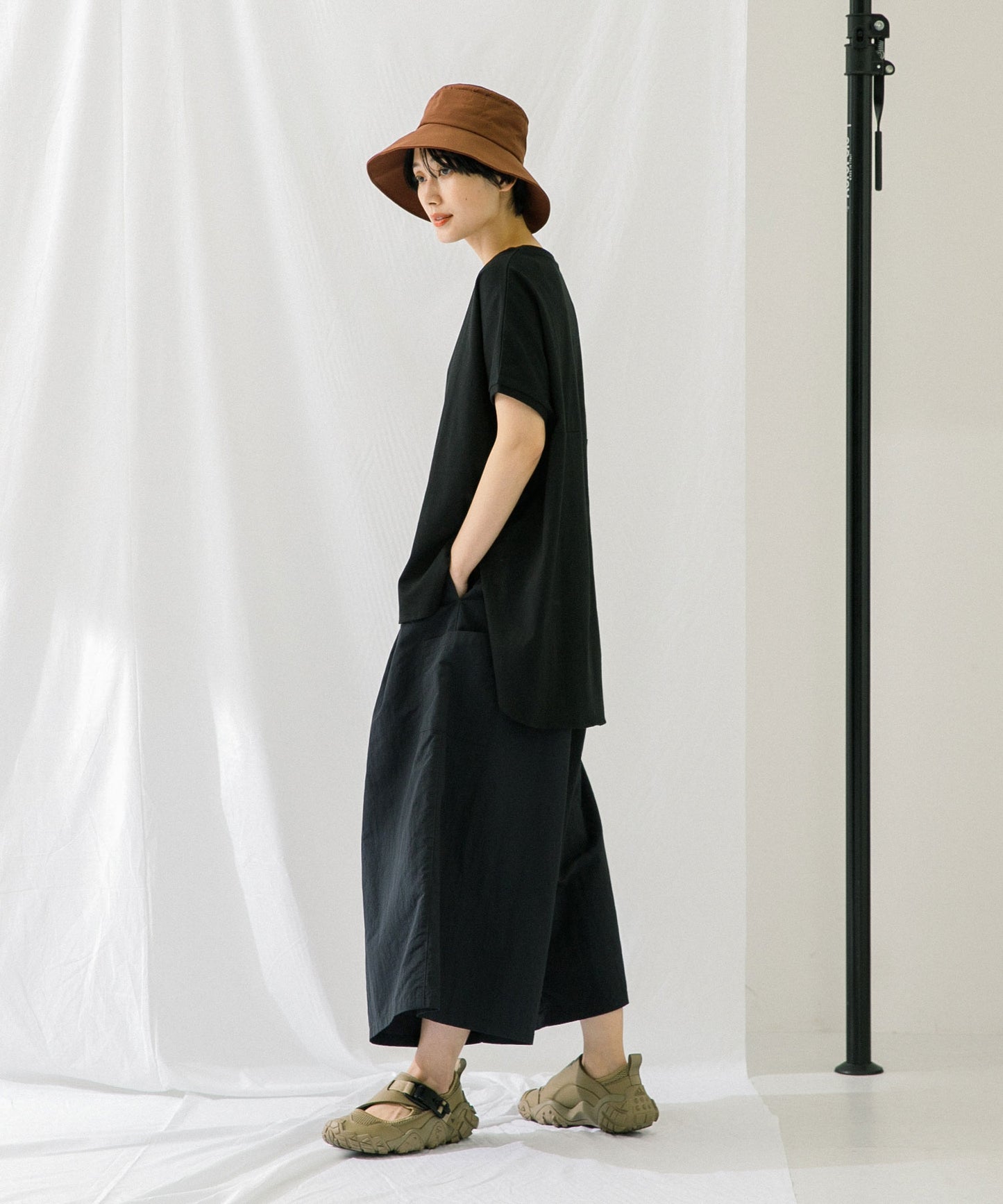 99304690