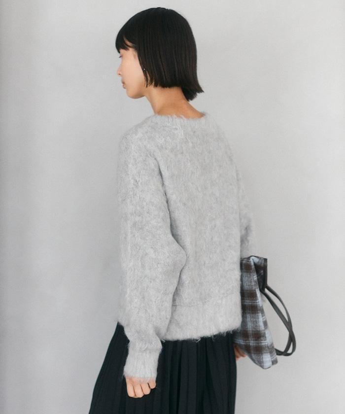 172689883