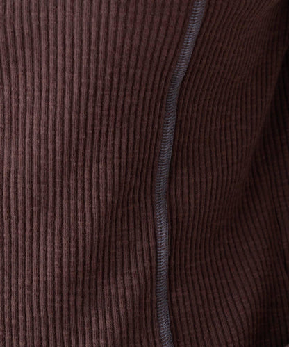 163043831