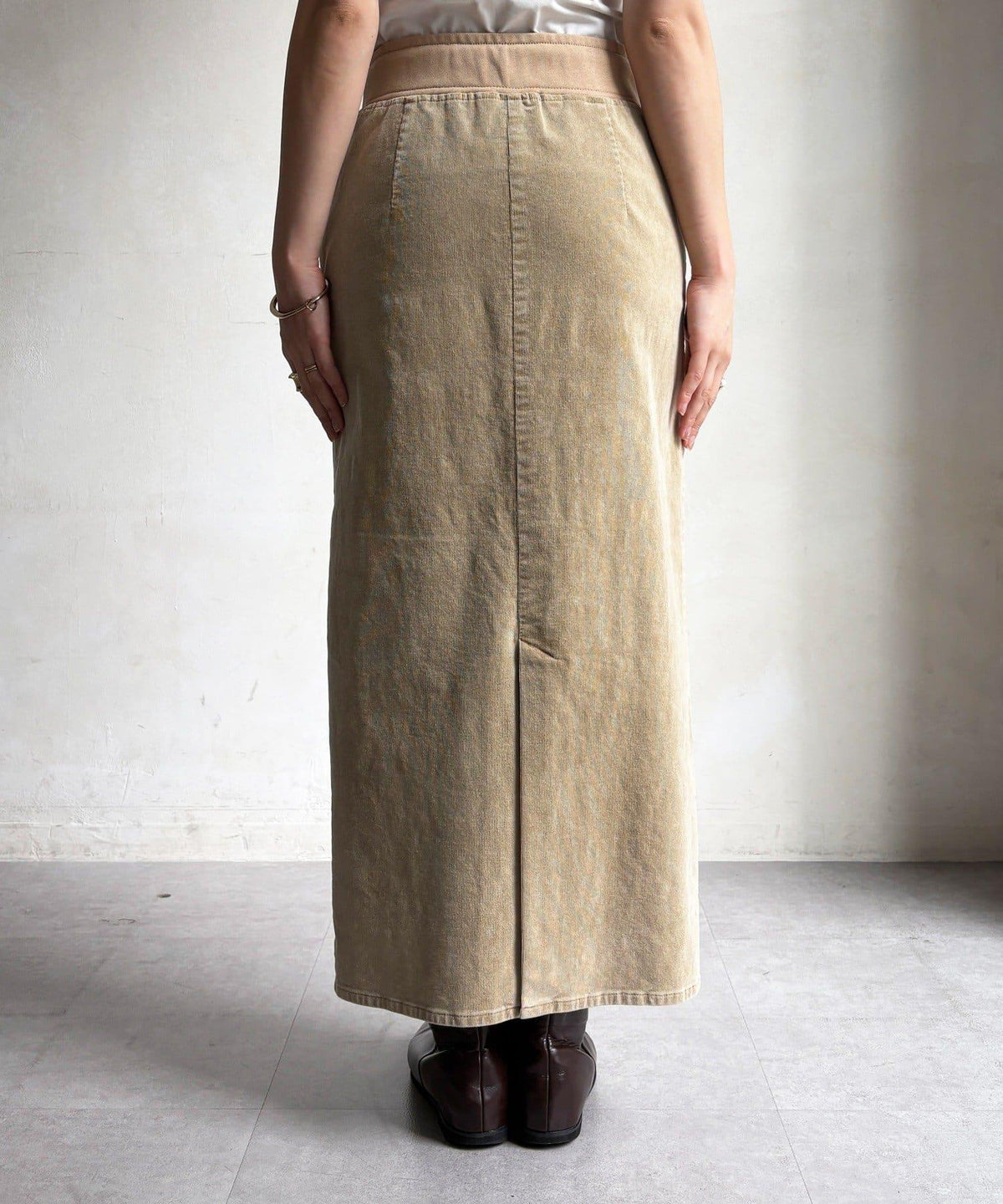 173769079