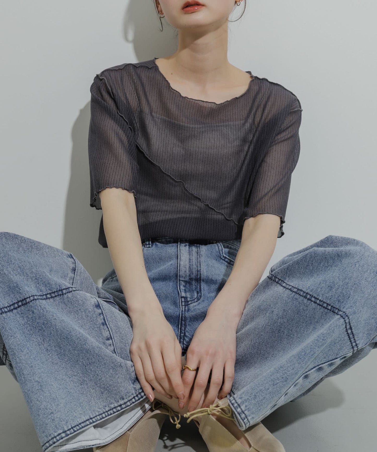 122263195