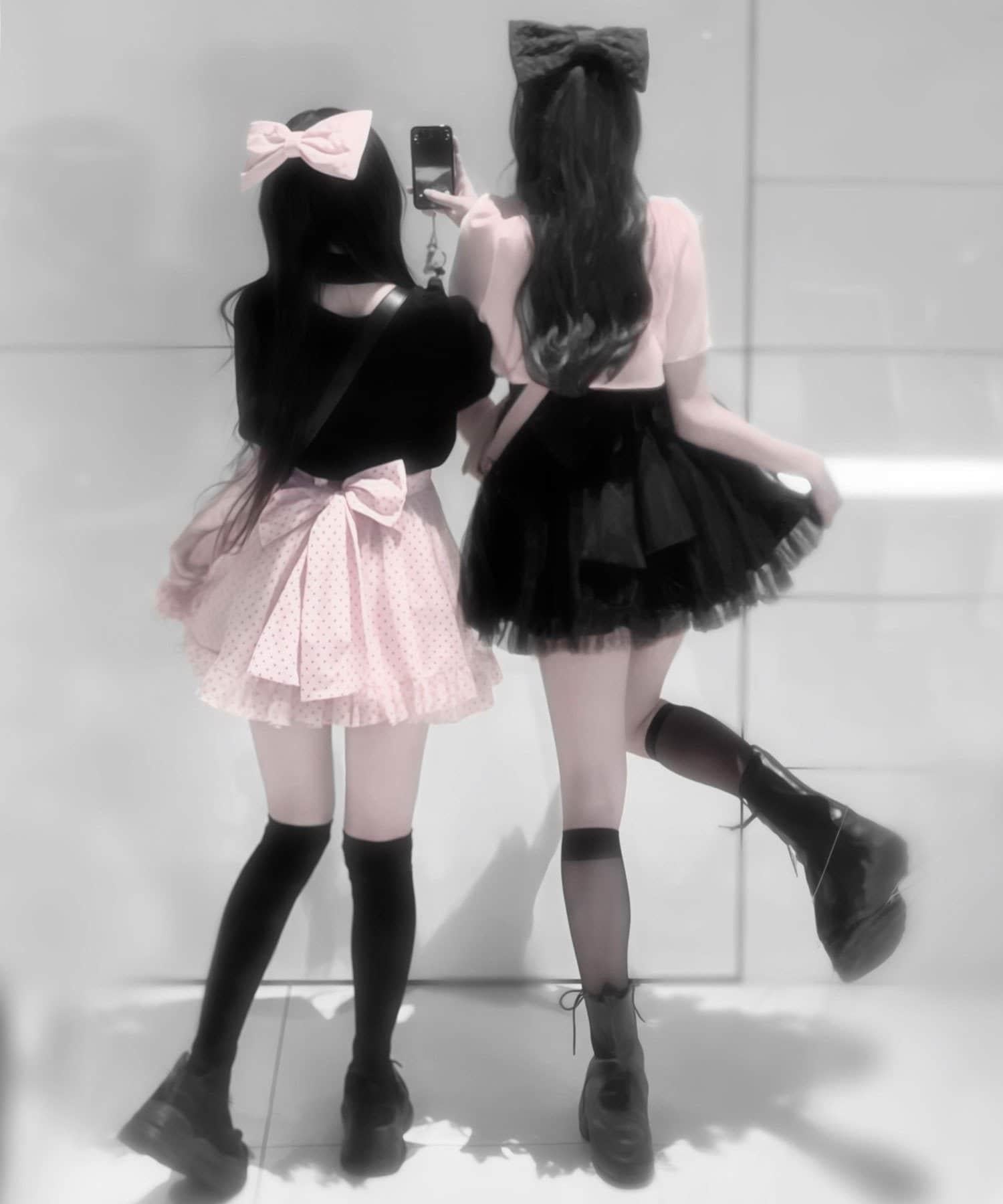282997383