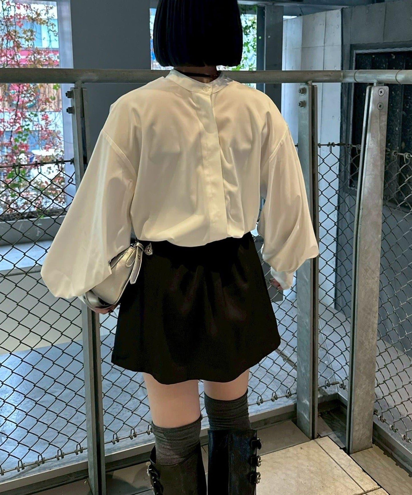 168495610
