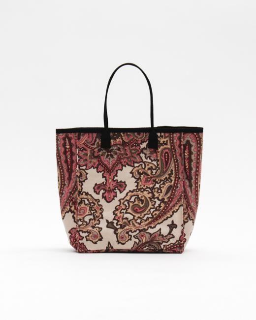 153251638