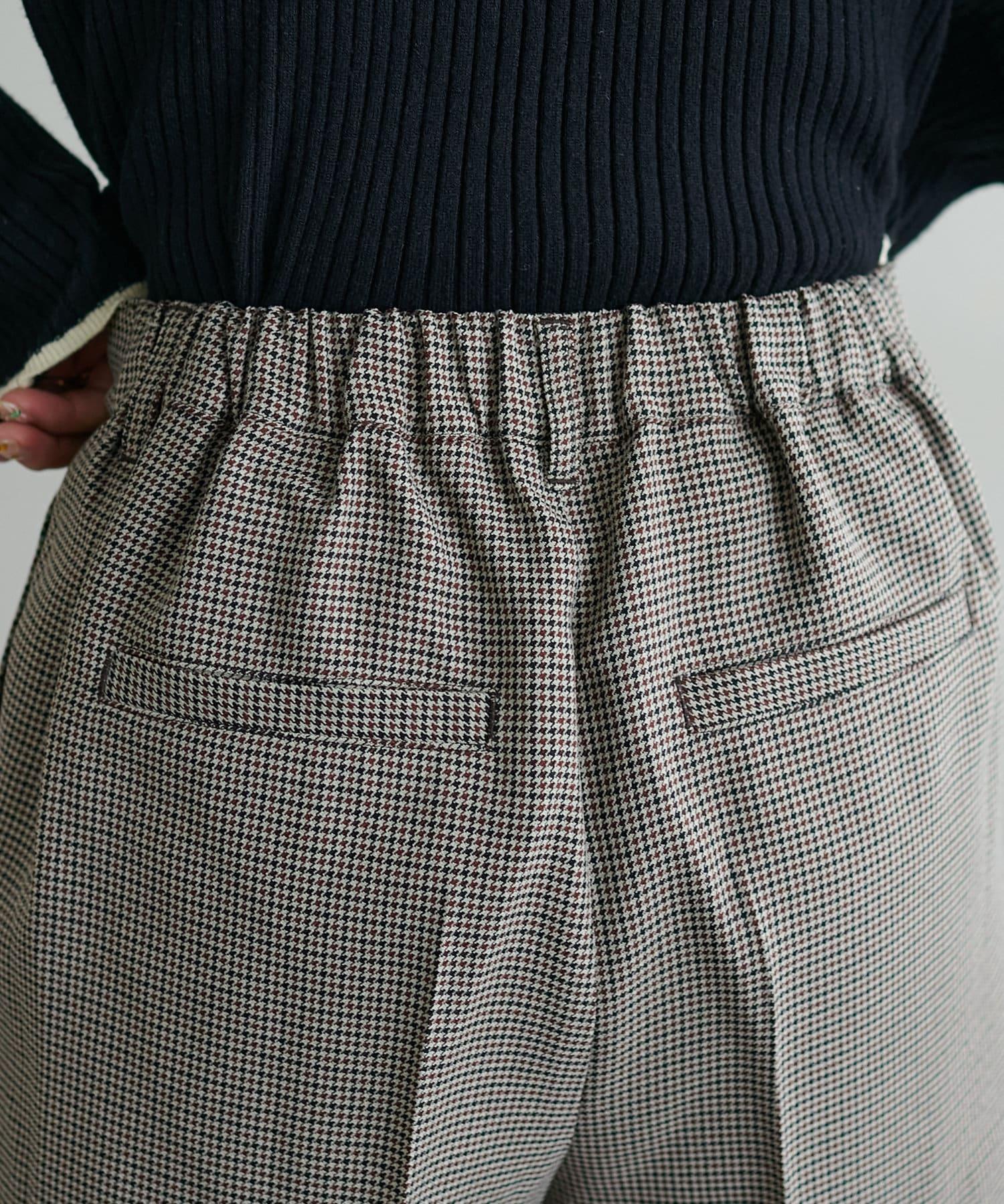 118024233