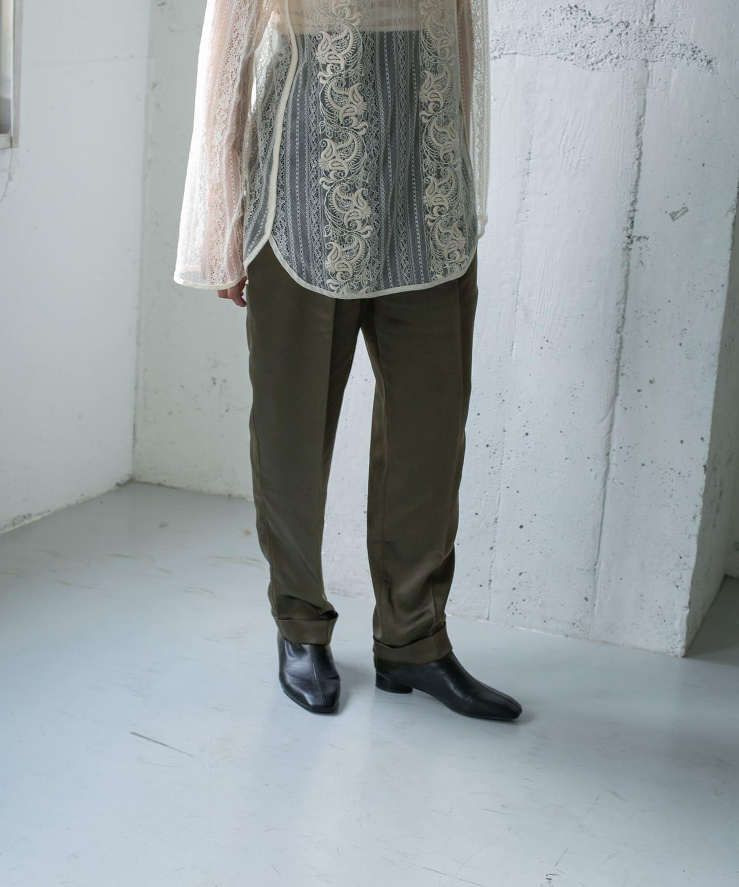 269425495