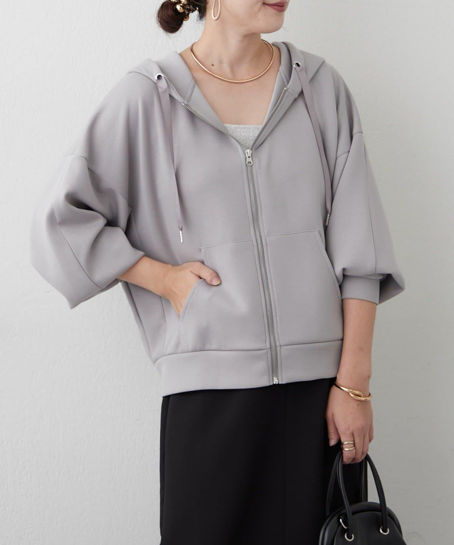 172723127