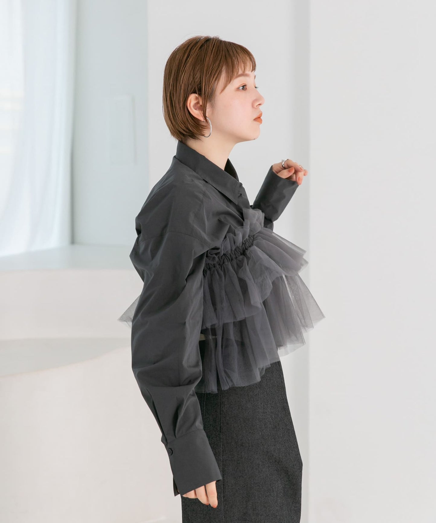 106712300