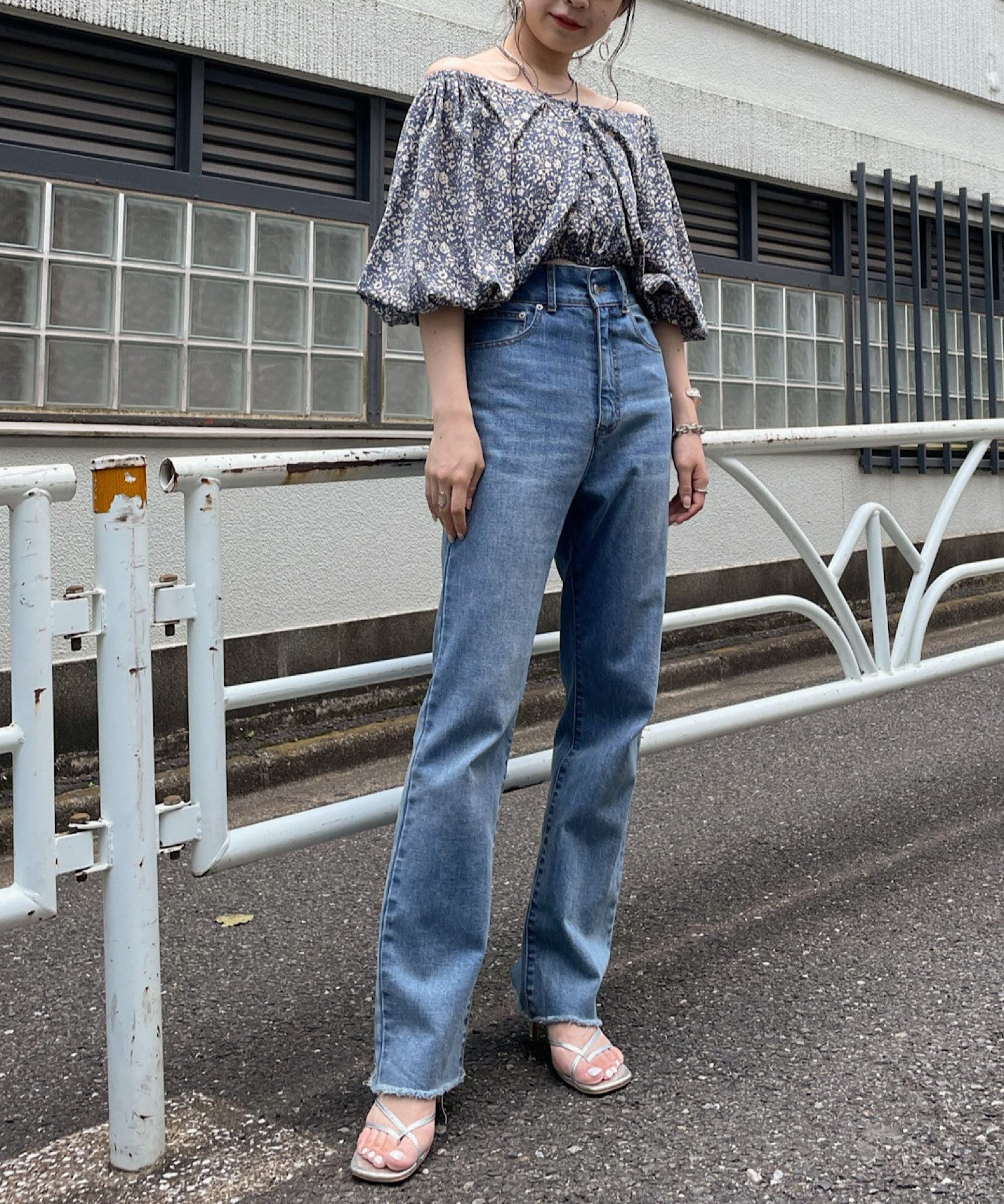 95008232