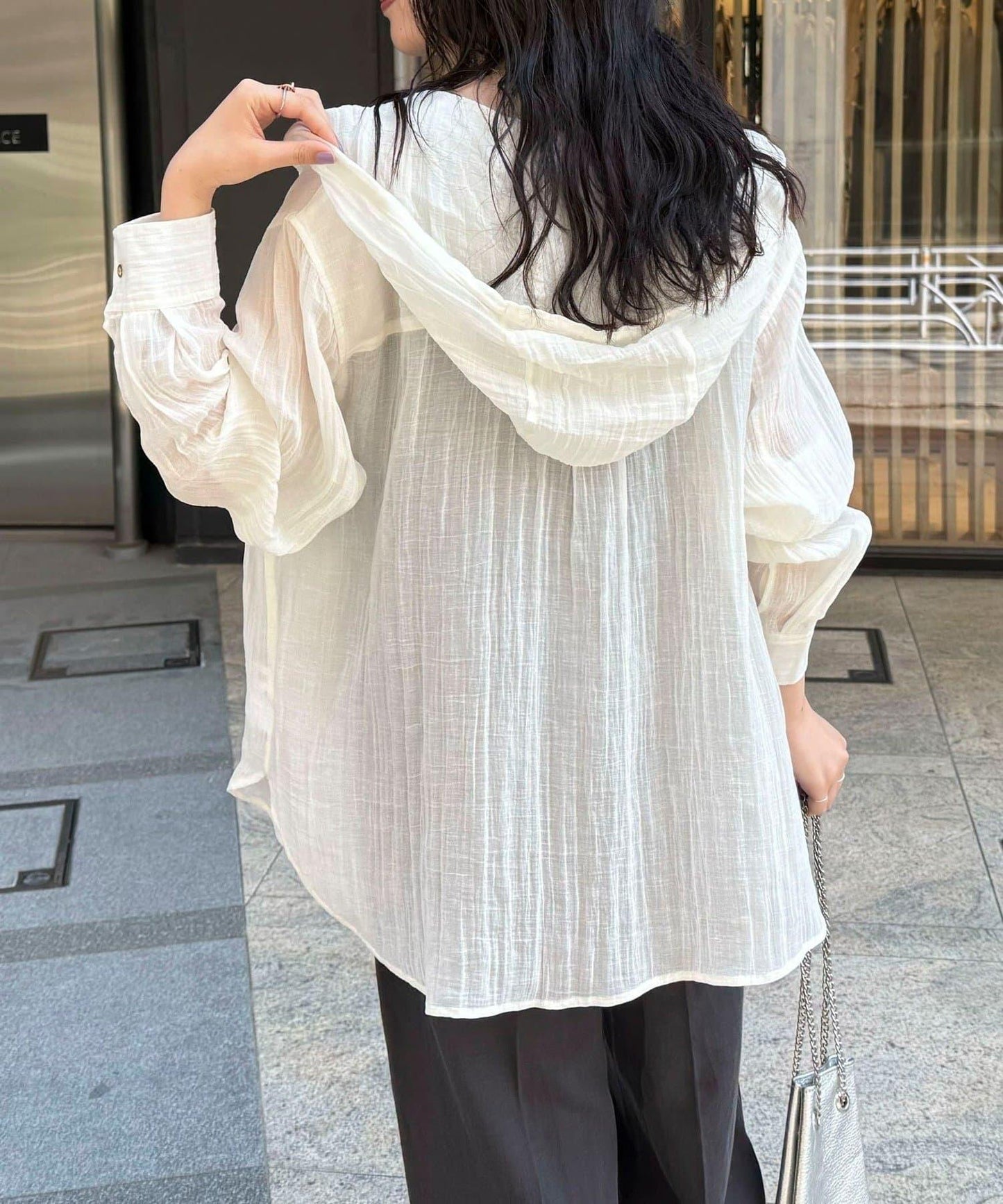170106696