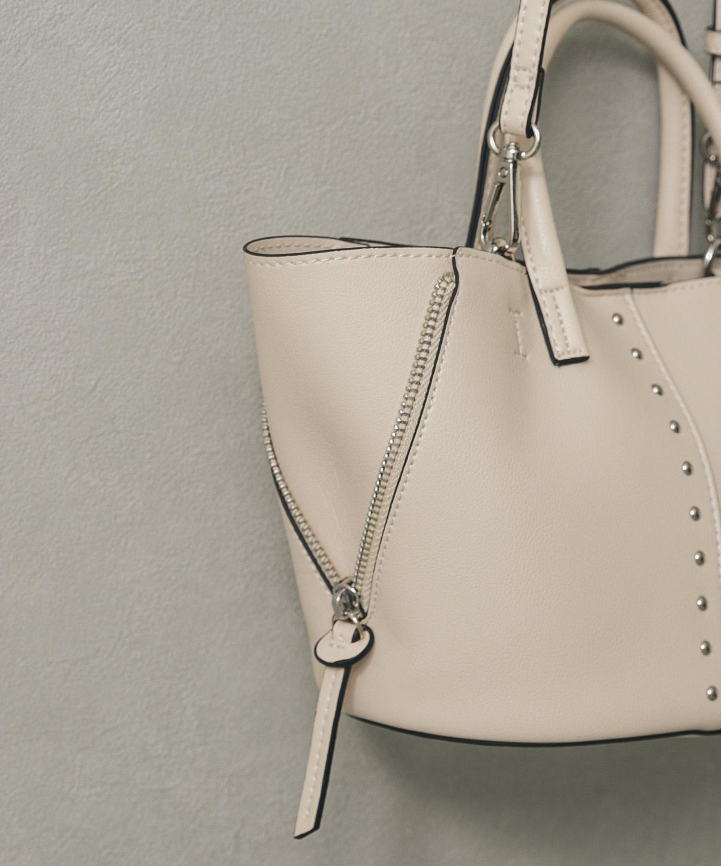 166610560