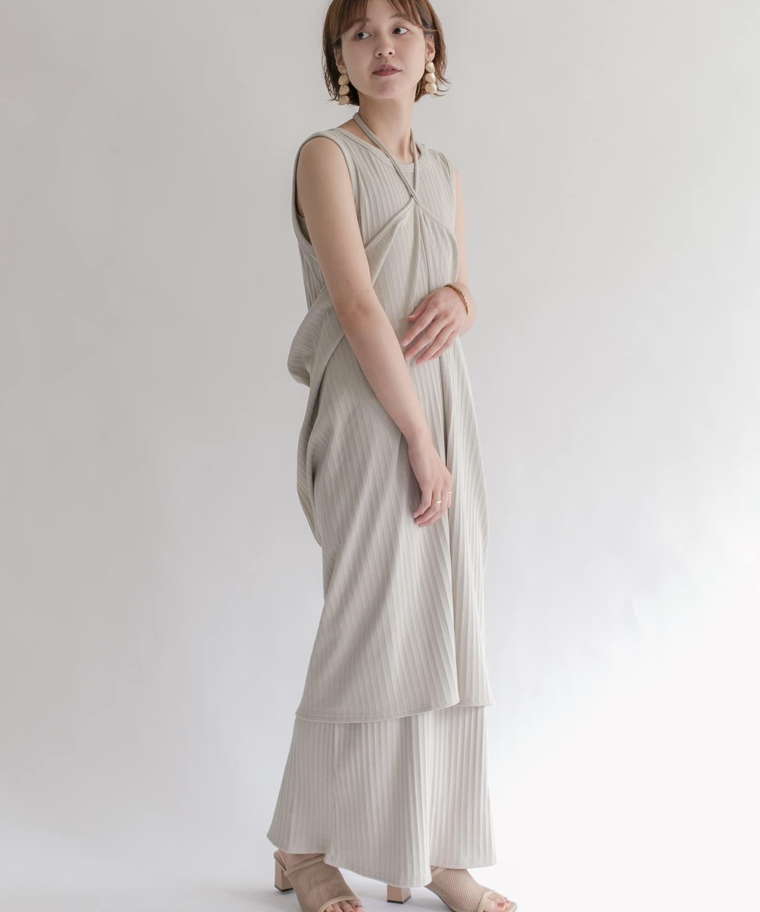 165691140