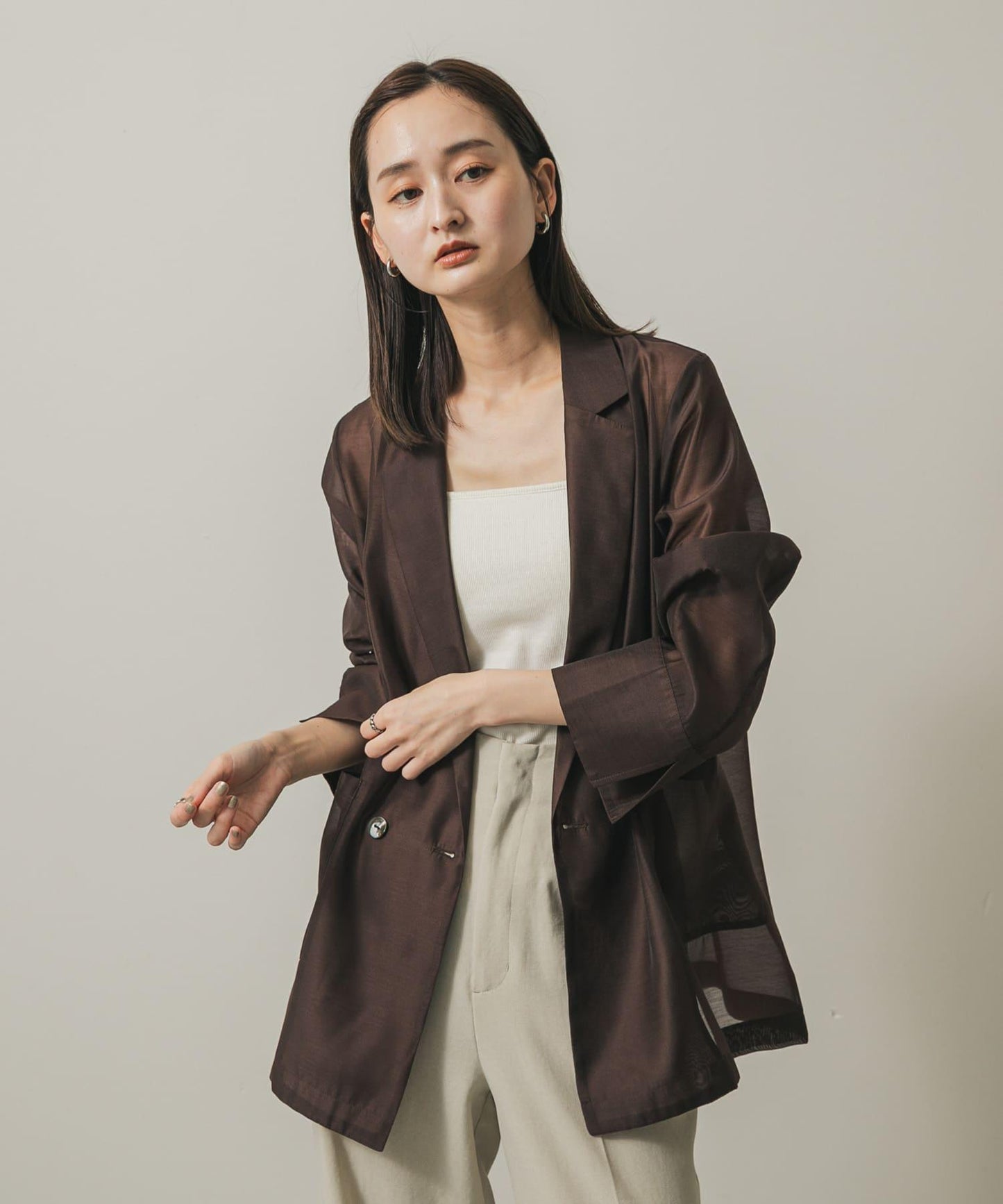 163990705