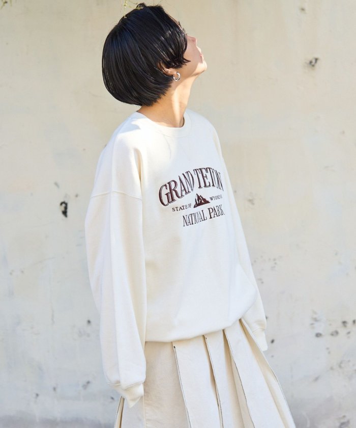山地刺繡衛衣