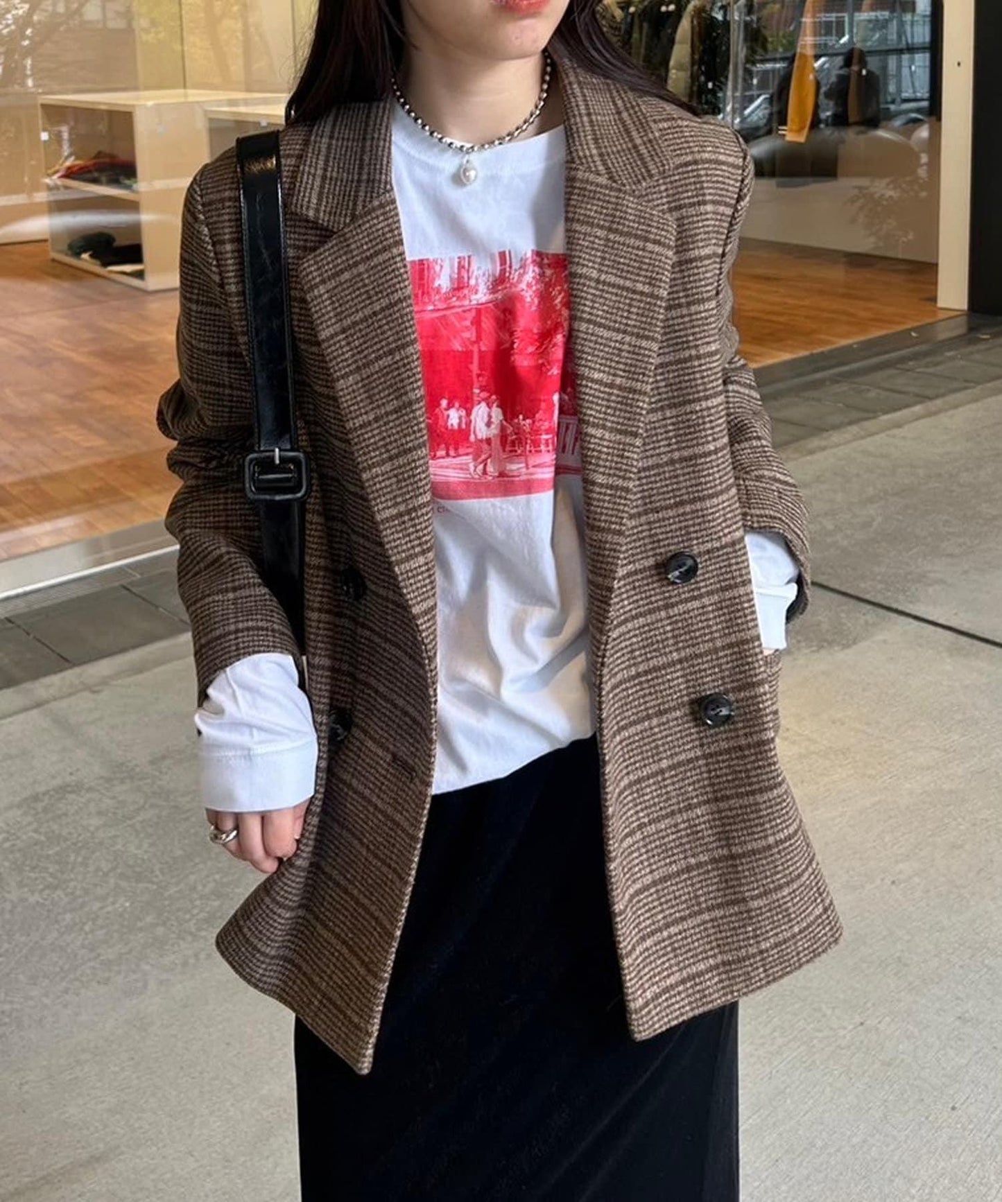 165769911