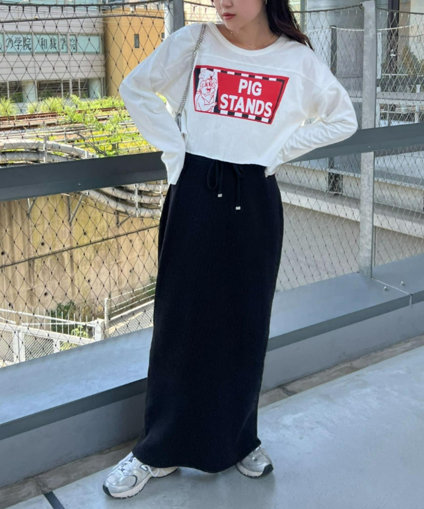 100559980
