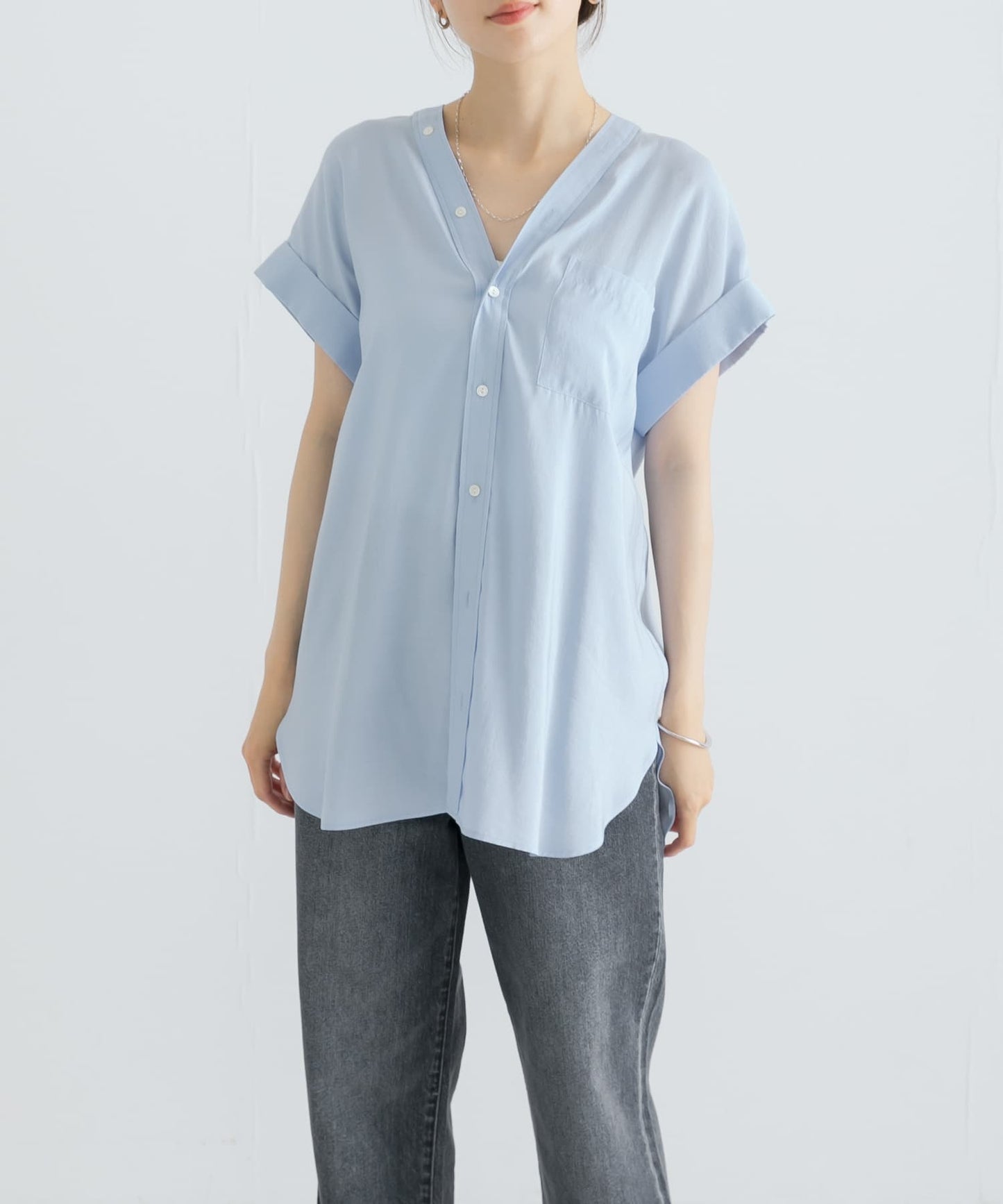 132935769