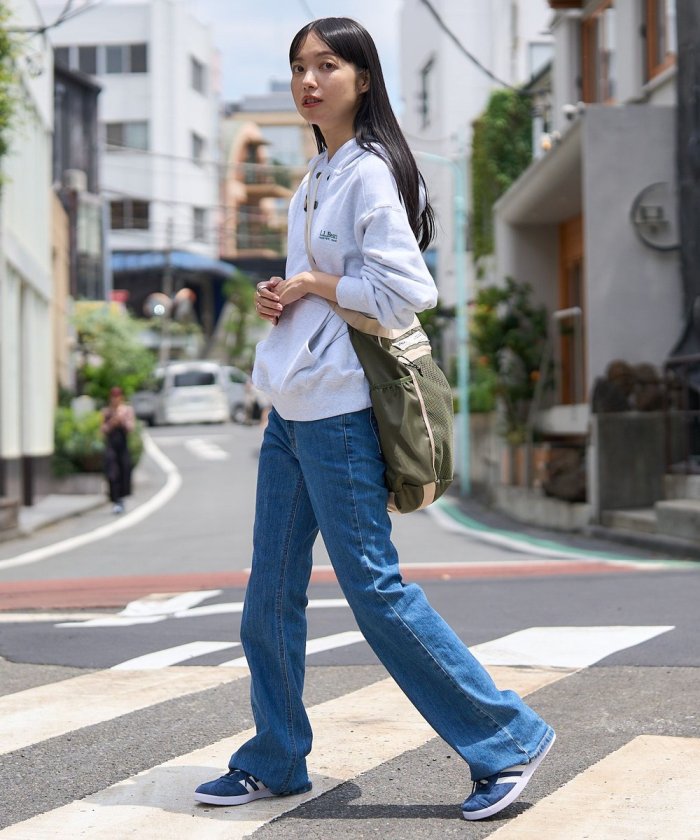 聯名LISA FLARE DENIM