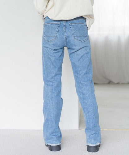 聯名LISA FLARE DENIM