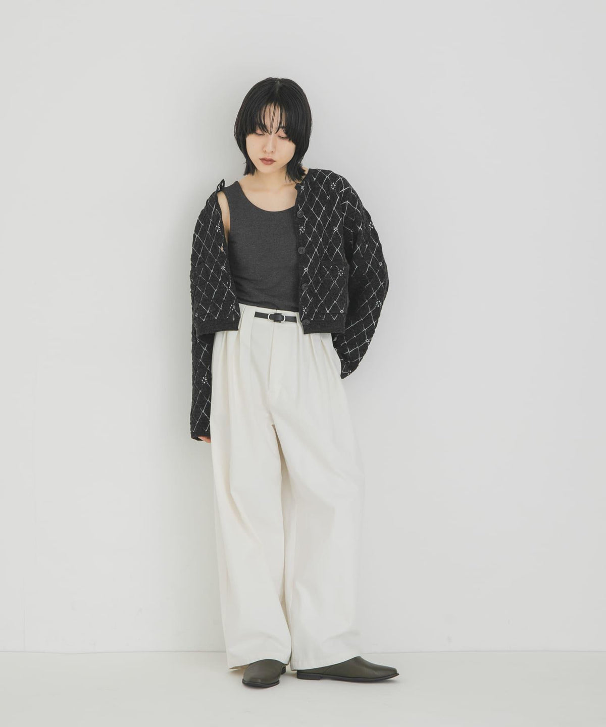 173857806