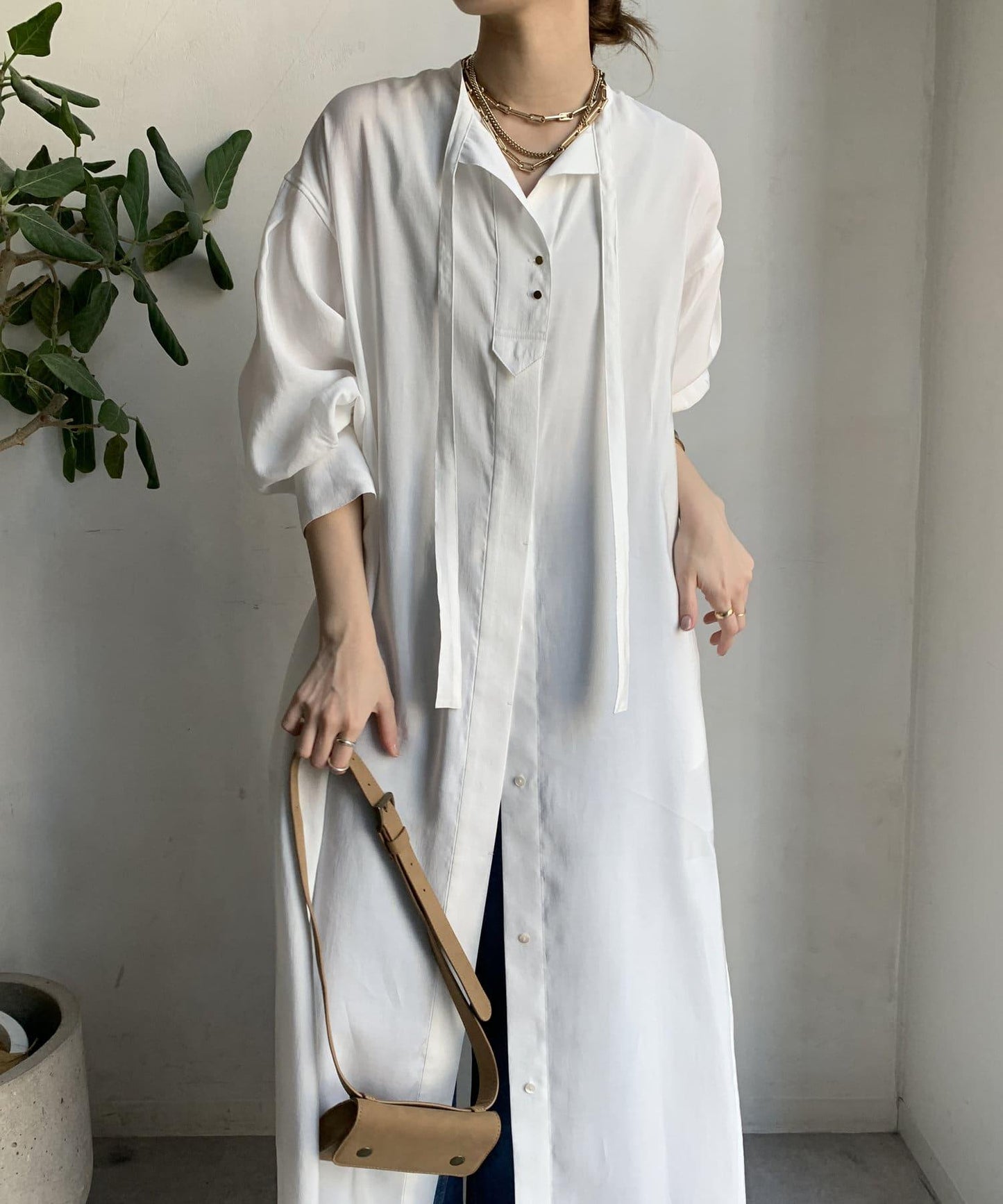 152949904