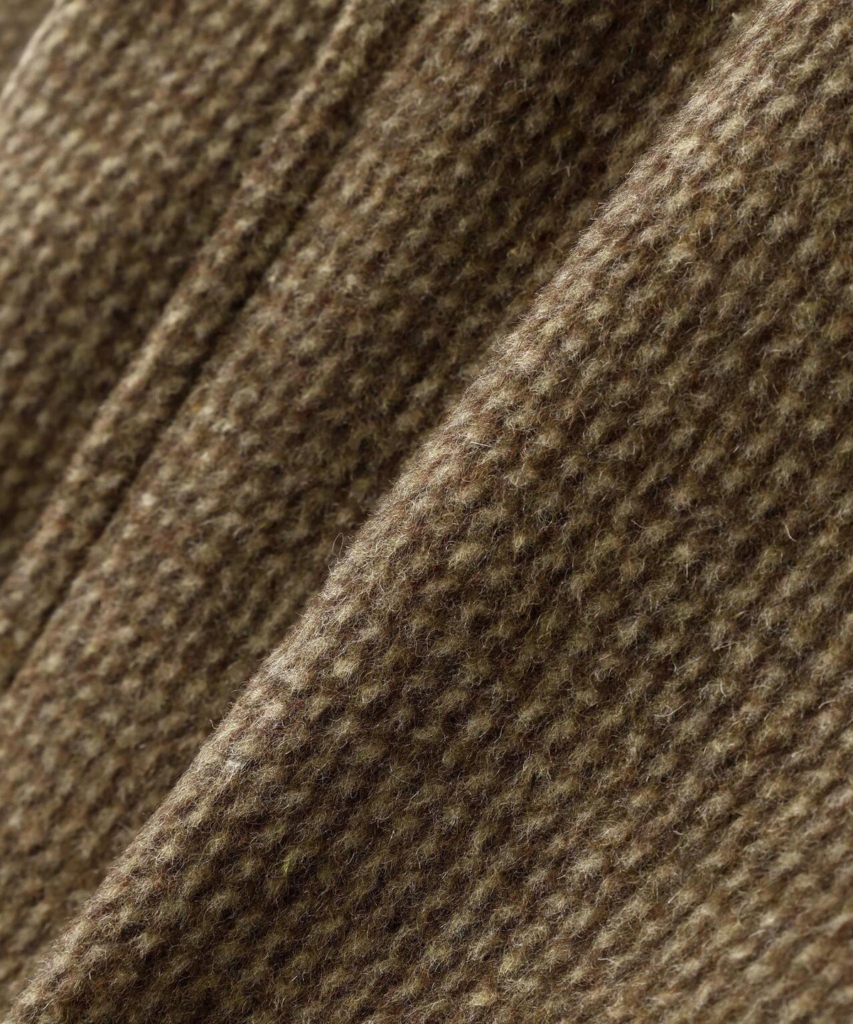 174261480