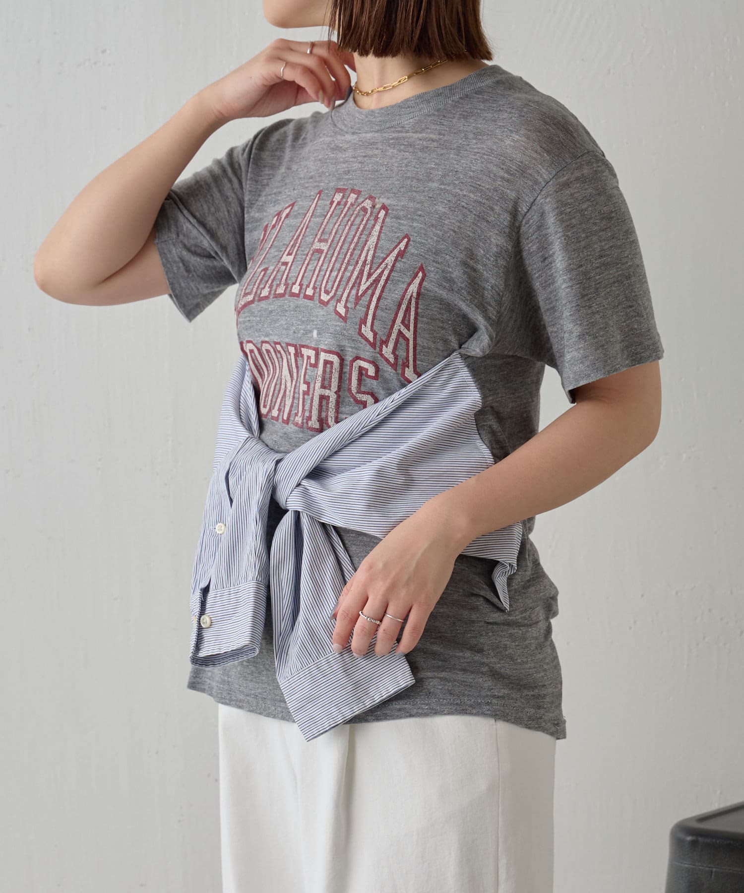 114611428