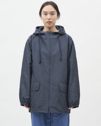153251805