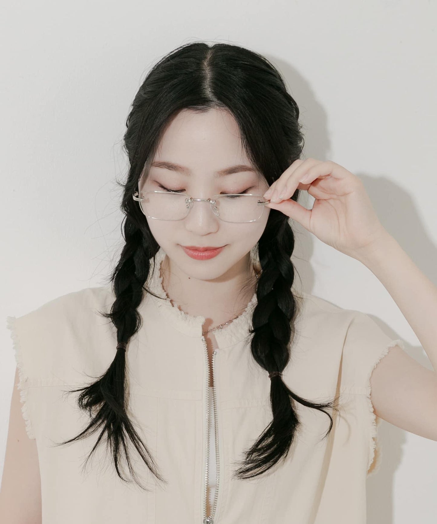 163031009