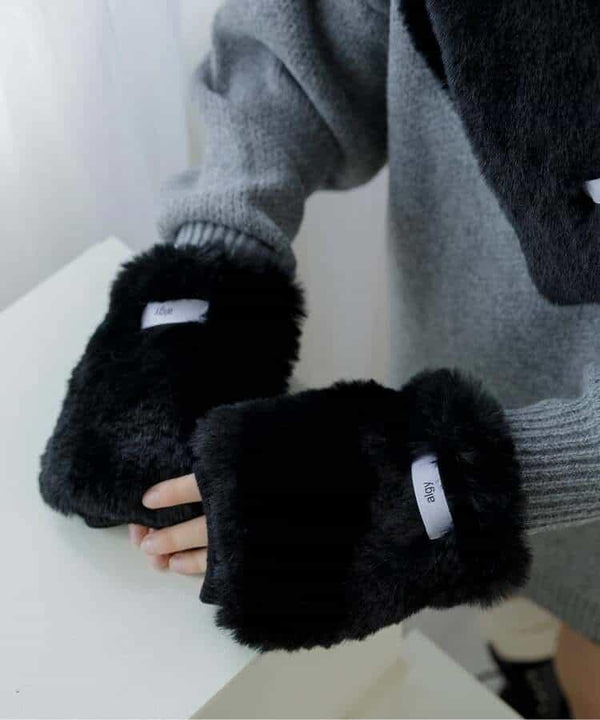 173843267
