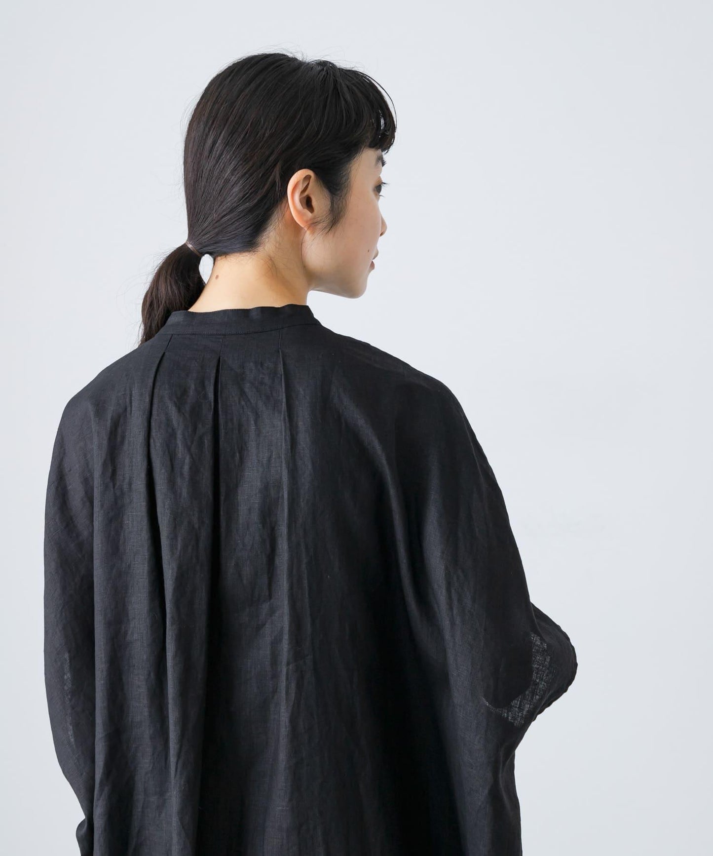 156584219