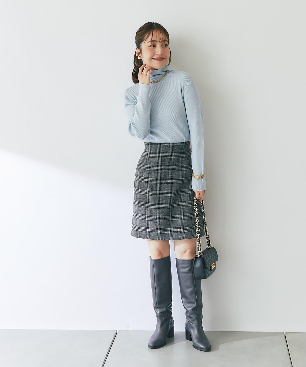 173010928