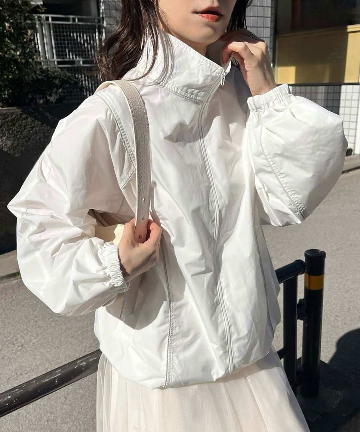 118746729