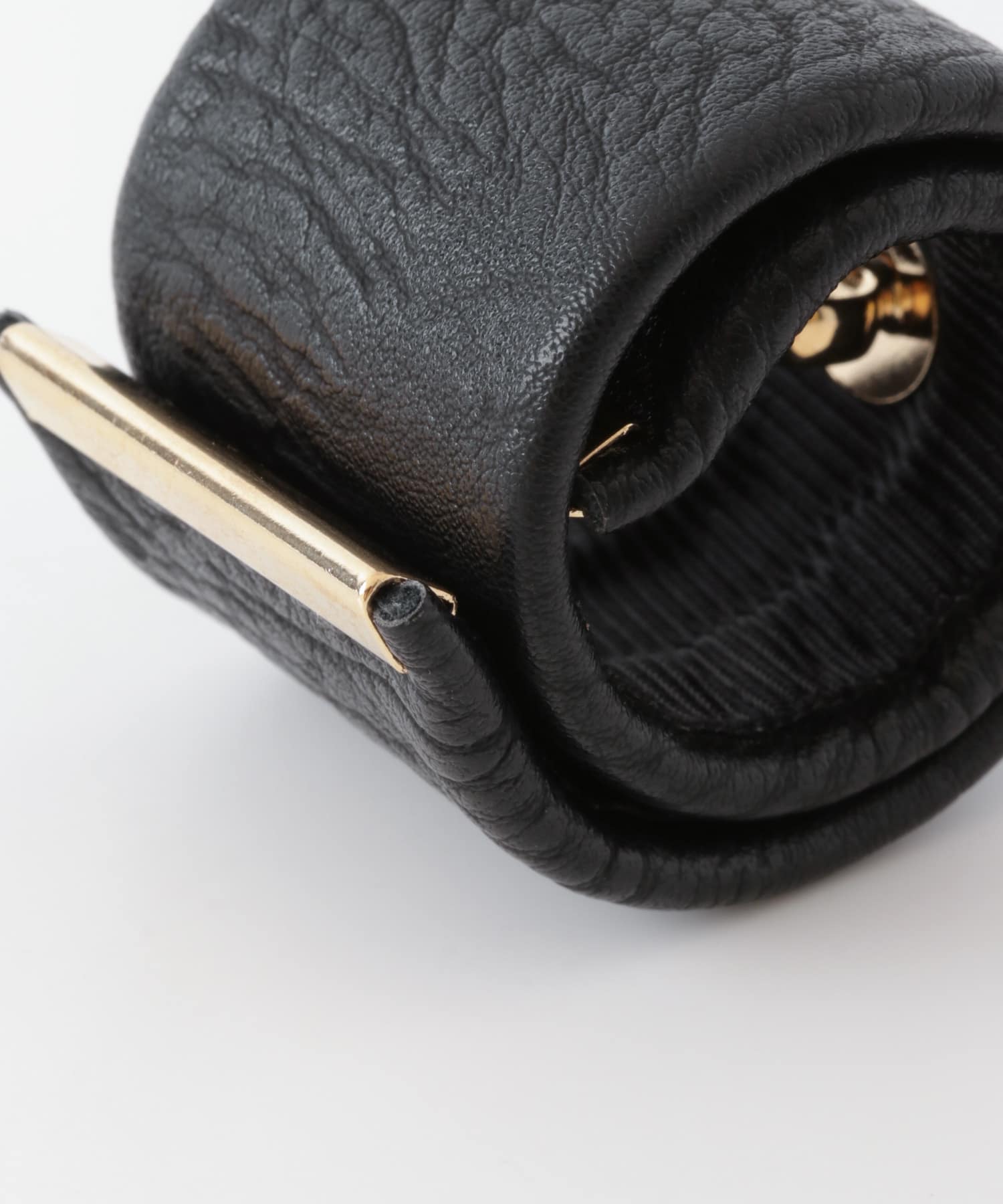 102553666