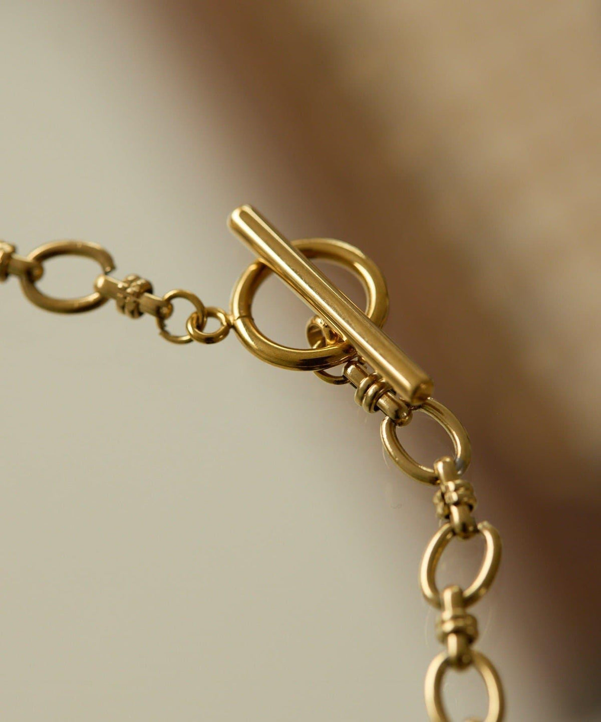 173260574