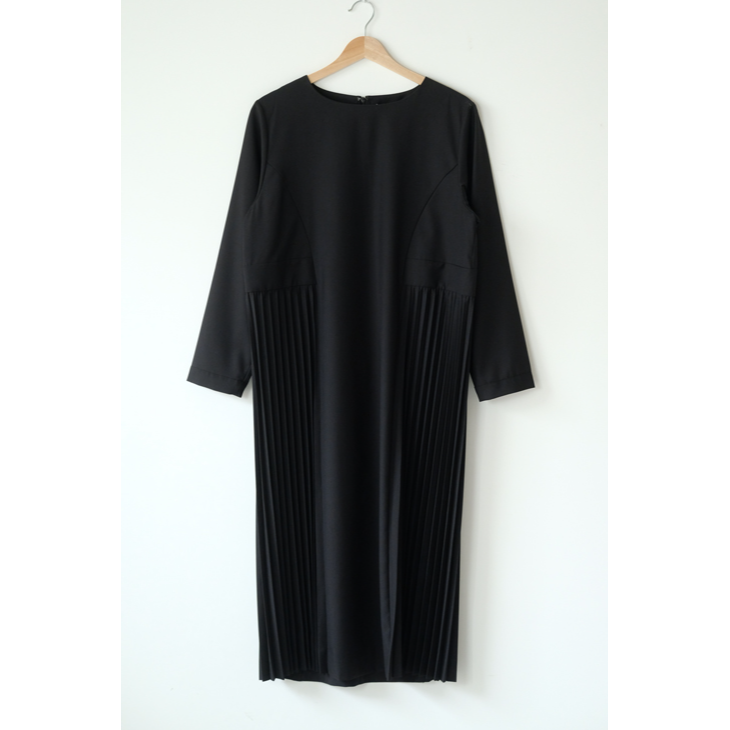 166355673