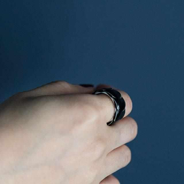 169244487