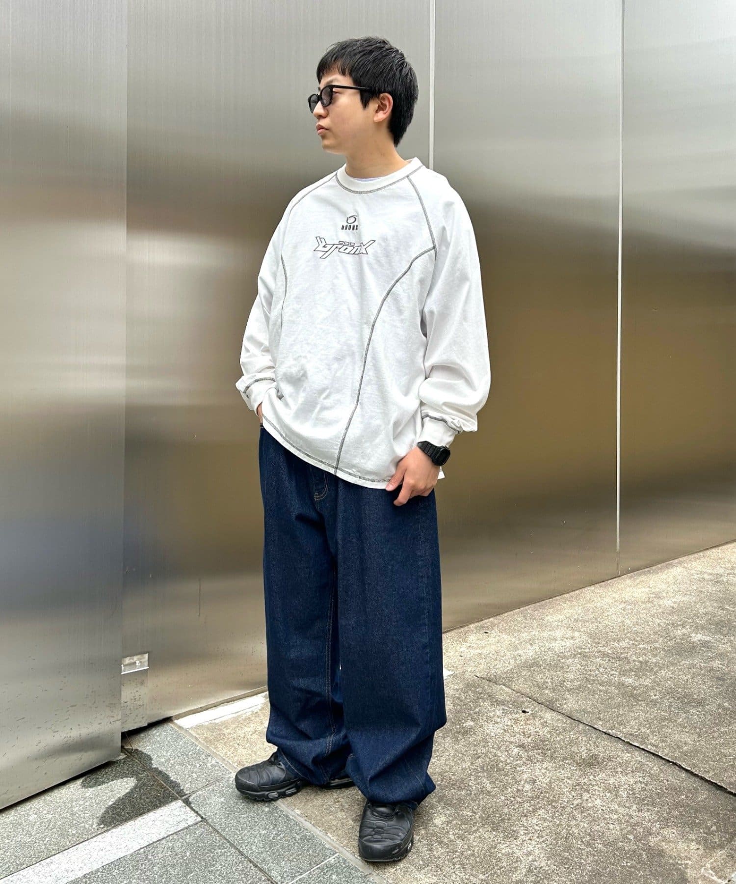 129690648