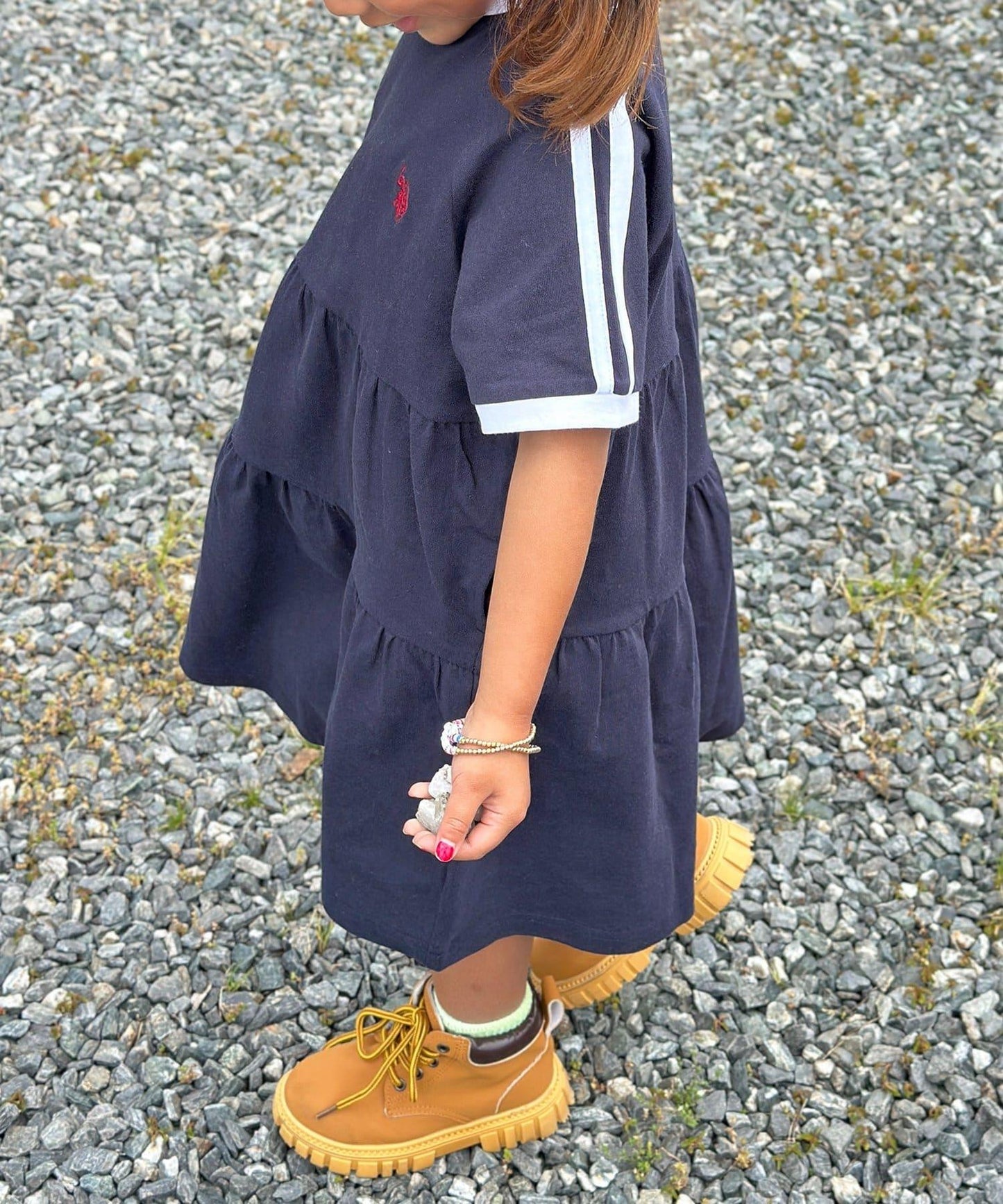 293597686