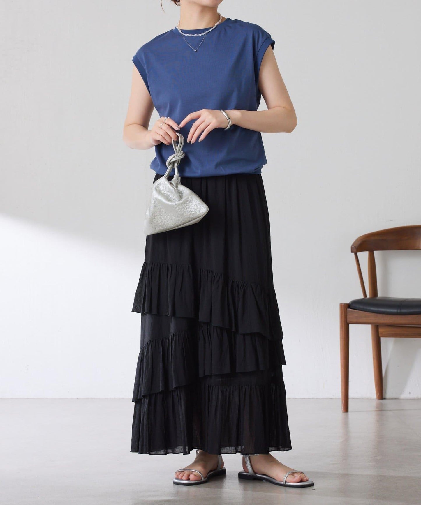 171027652