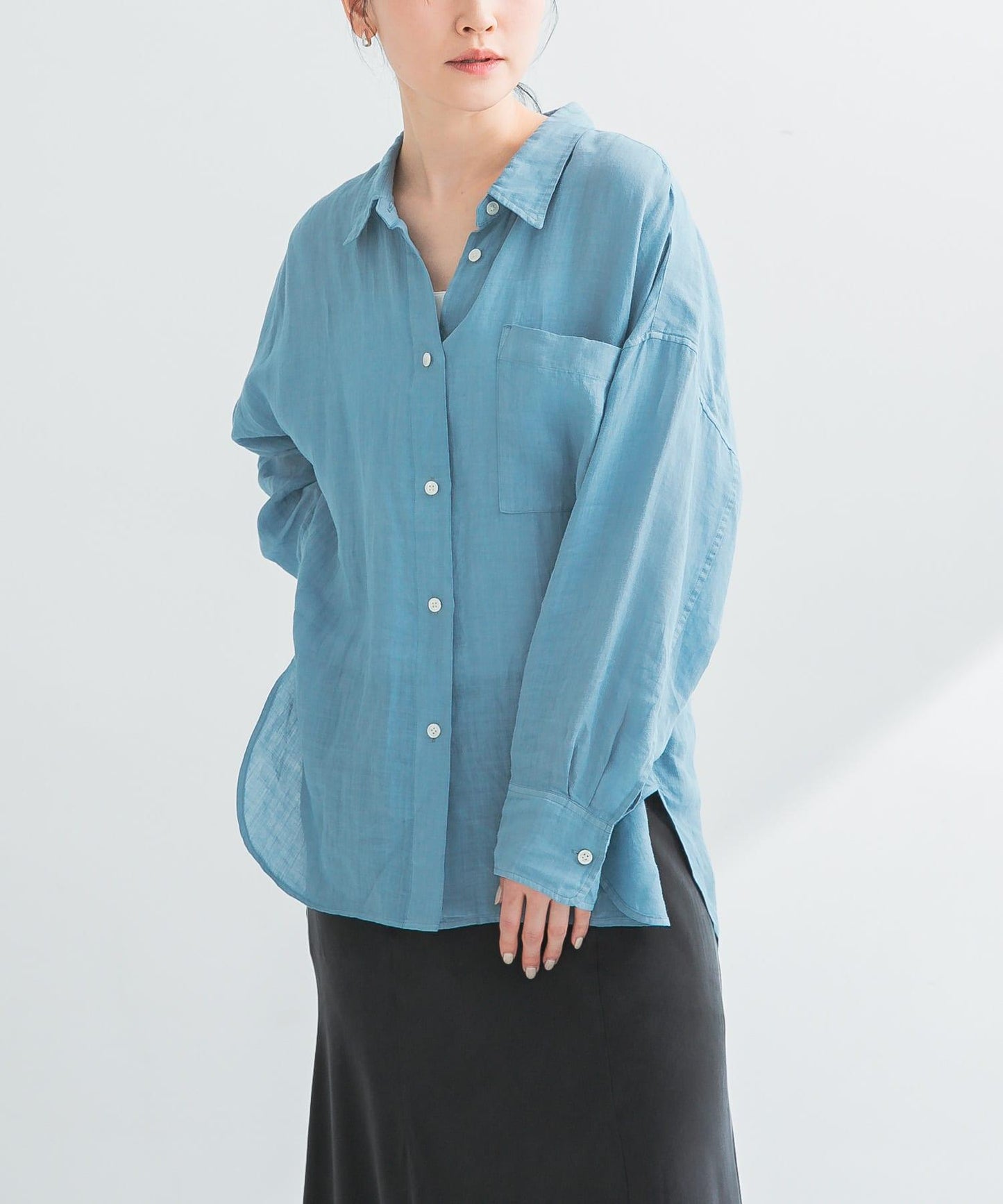 166132829