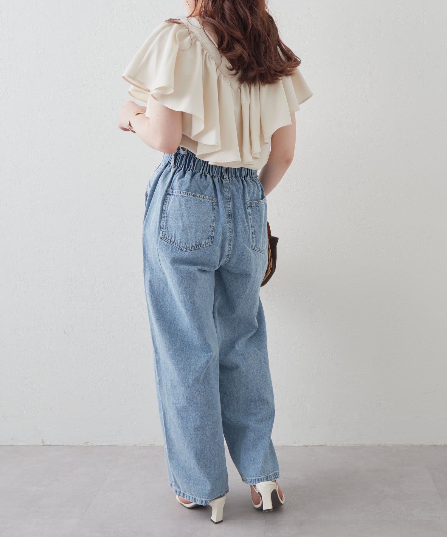 99909780