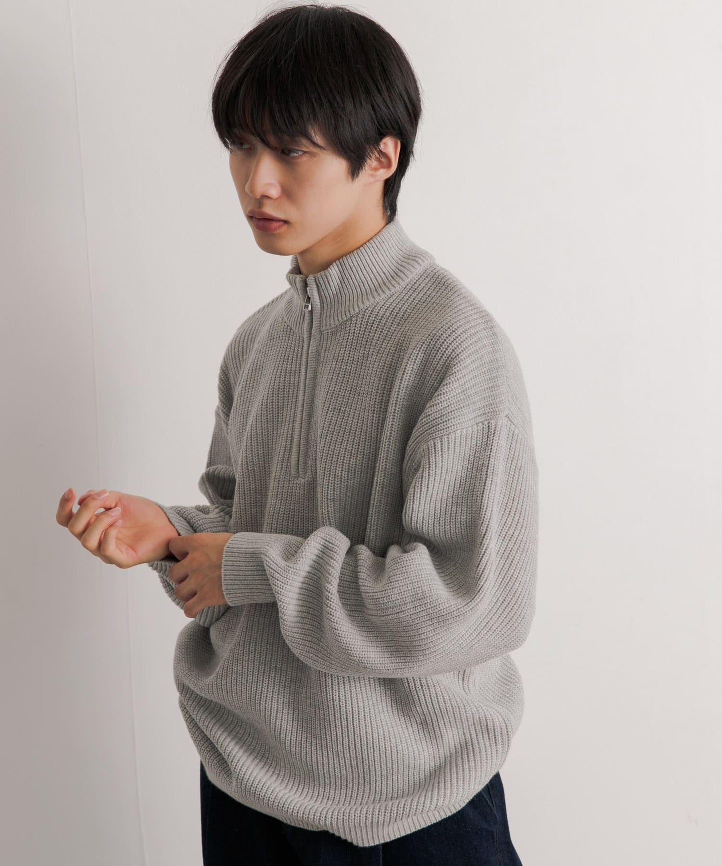 166061566
