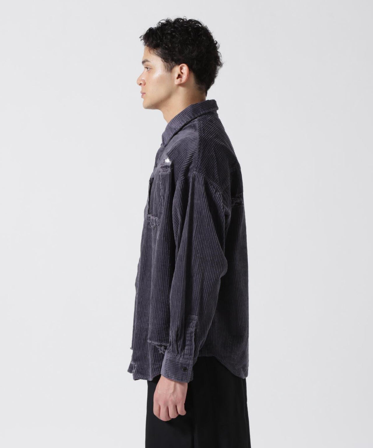 165877587
