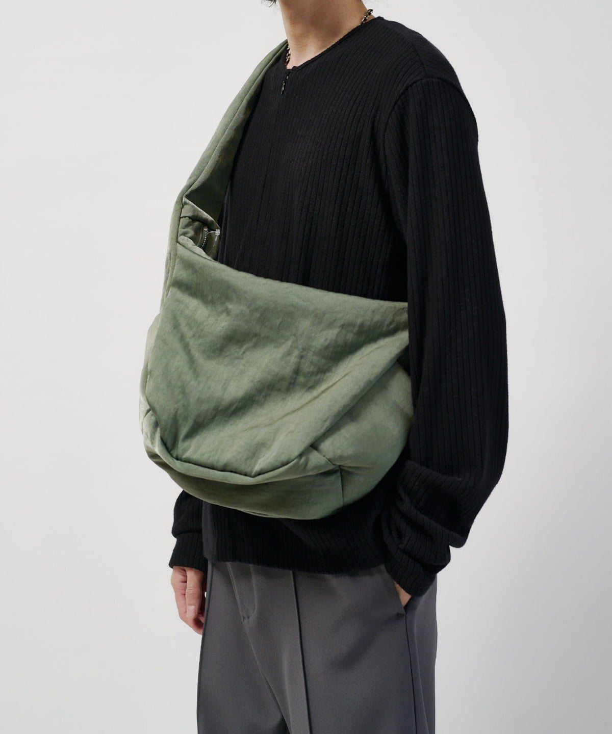 174078595