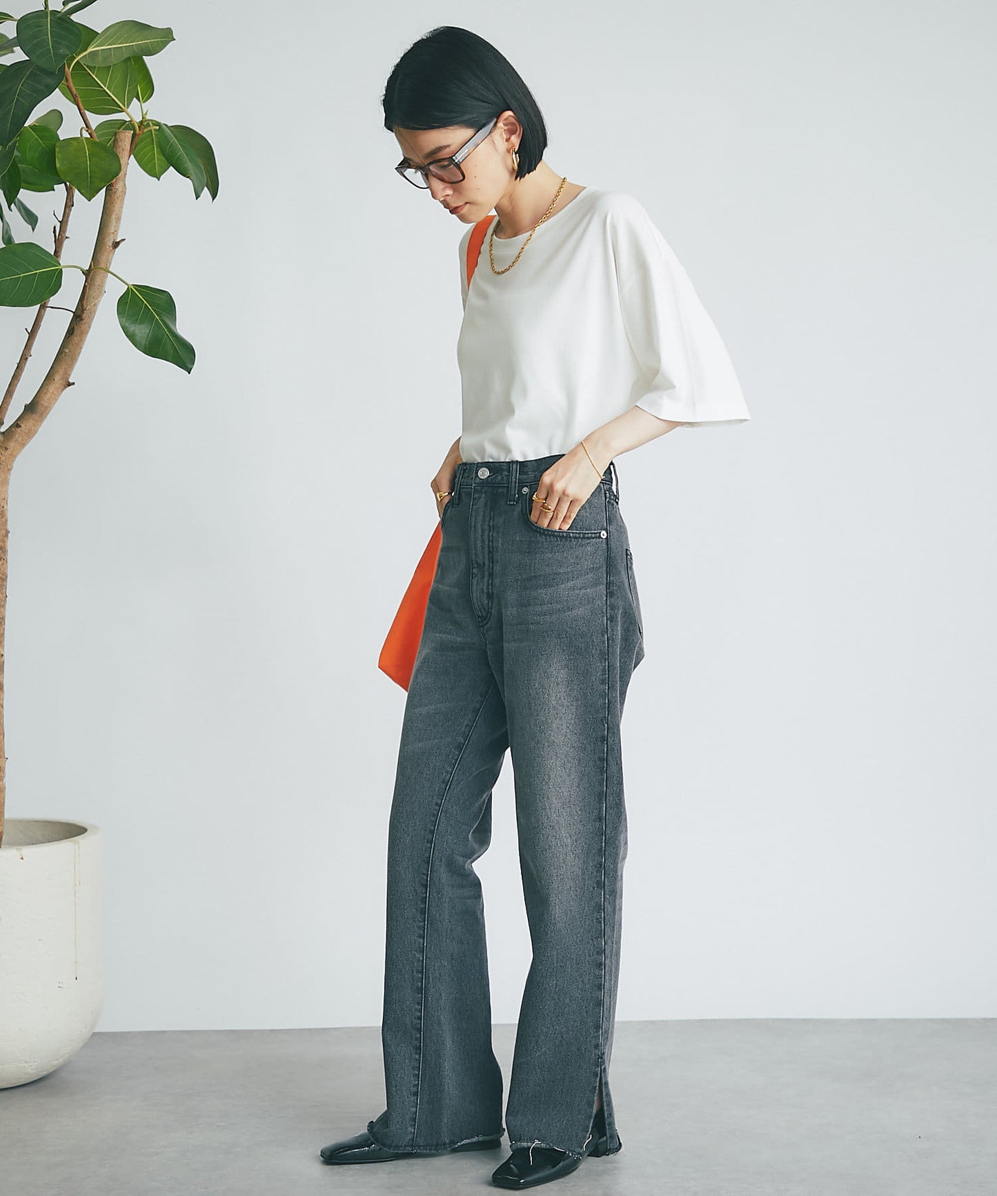 99385764