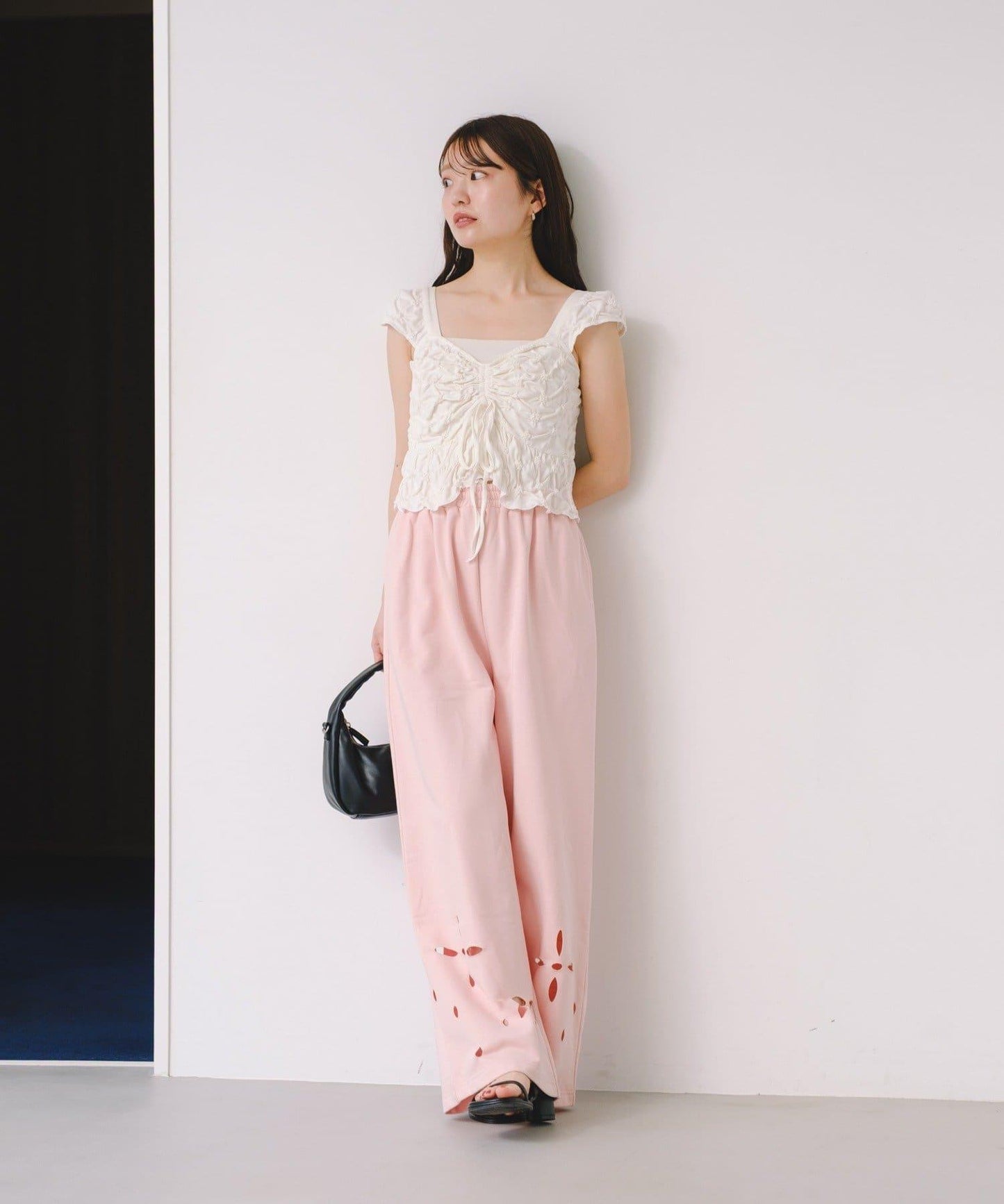 282647359
