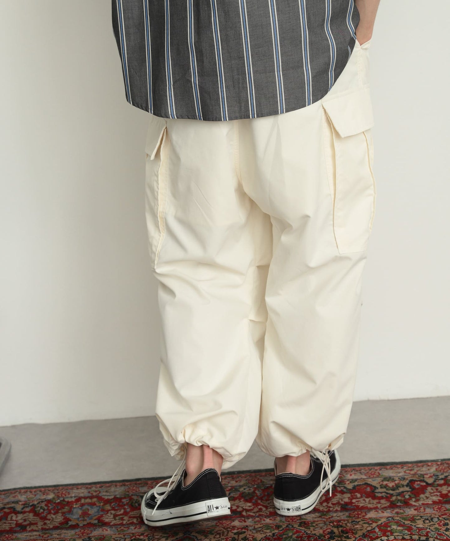 98809570